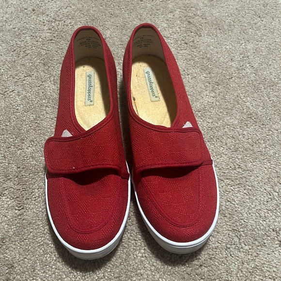 Grasshoppers Shoes - Vintage Red Shoes/Flats